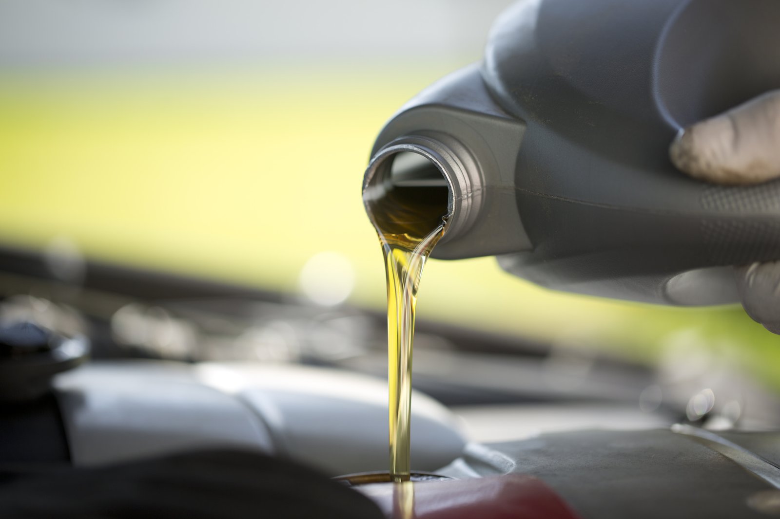 Fully Synthetic Passenger & Heavy-Duty Commercial Engine Oil (API SP, SAE 5W-30 / 5W-40)